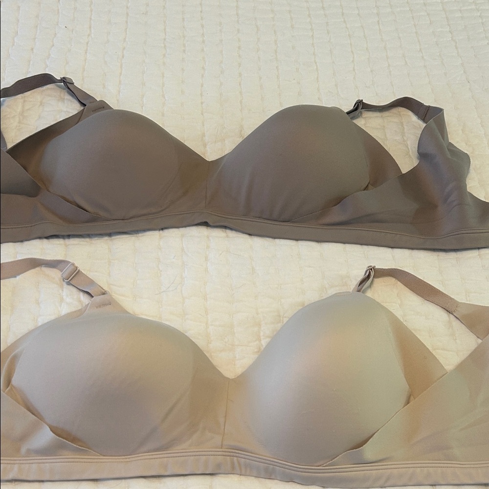Warner's Women's Bras Set - 1 Cream and 1 Dark  Plum